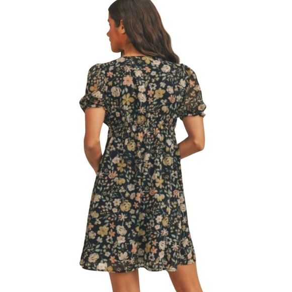 NWT Sadie & Sage Black Floral Dreams V Neck Mini Dress - Picture 2 of 7